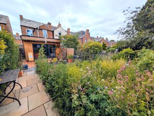 Photo 19- click for photo gallery